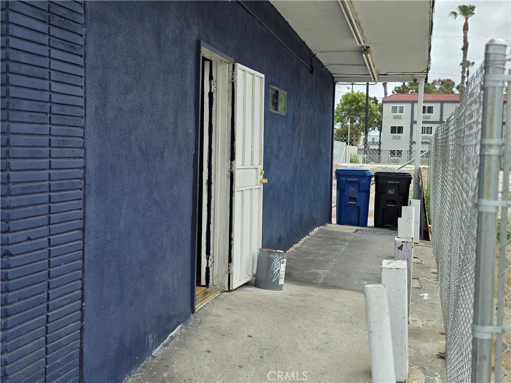 110 E Cambridge