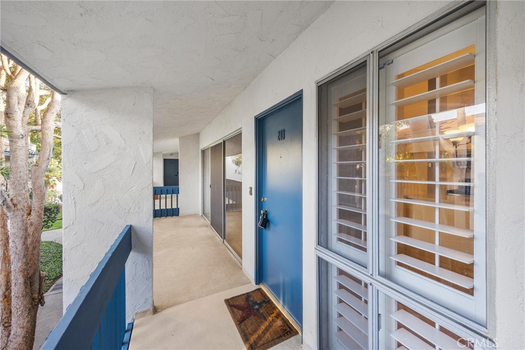814 Camino Real 203