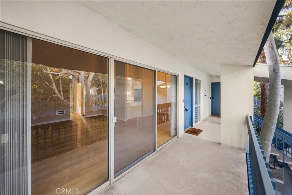 814 Camino Real 203