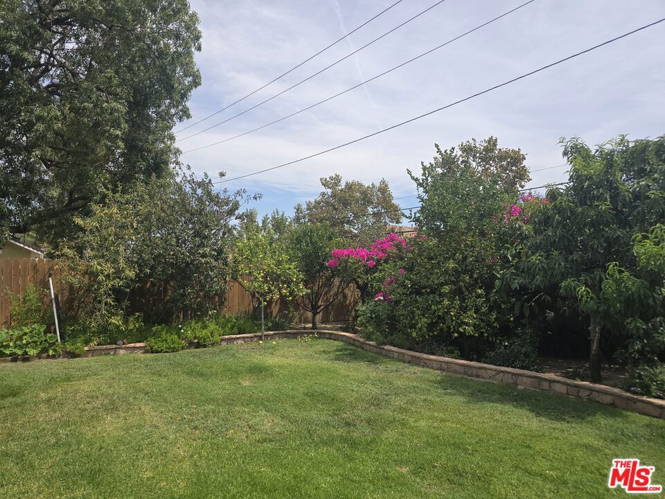 4242 Yukon Avenue