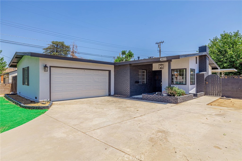 Welcome to this beautifully upgraded 4-bedroom, 2.5-bathroom home located in the desirable community of Palmdale, CA. Offering a perfect blend of modern convenience and classic comfort, this home is ready for you to move in and enjoy.
As you enter, you’re greeted by a spacious floor plan that features a large, sunlit living room, ideal for both relaxing and entertaining. The recently upgraded kitchen boasts stainless steel appliances, and recently painted cabinets. The adjoining dining area provides easy access to the backyard, perfect for al fresco dining and outdoor entertaining.
You’ll find four generously sized bedrooms, including a spacious primary bedroom. The additional bedrooms are perfect for family, guests, or home office space.
The property has been thoughtfully updated with new flooring, and fresh paint creating a fresh and inviting atmosphere. Additionally, this home boasts central air and heat, and upgraded bathrooms.
The private backyard offers ample space for BBQs, gatherings, or simply relaxing after a long day. The attached 2-car garage provides additional storage space, and there’s plenty of parking in the driveway.
Located in a well-established, centrally located neighborhood, this home is close to schools, parks, shopping, and dining, with easy access to major highways. Whether you’re a first-time homebuyer or looking for a move-in ready home with all the upgrades, this property checks every box!