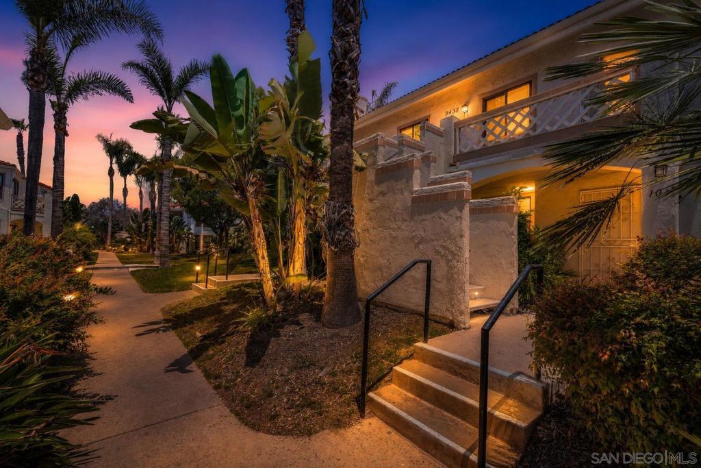 9438 Twin Trails Dr DR