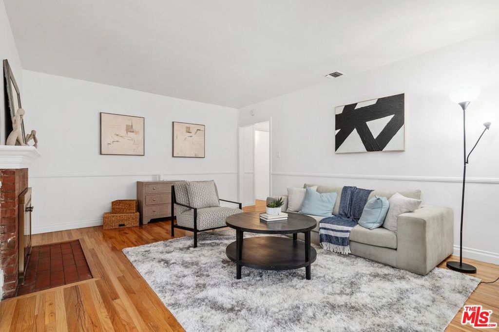 8131 Paso Robles Avenue