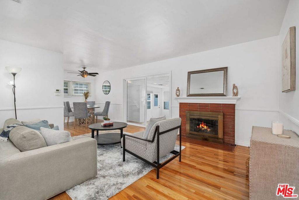 8131 Paso Robles Avenue