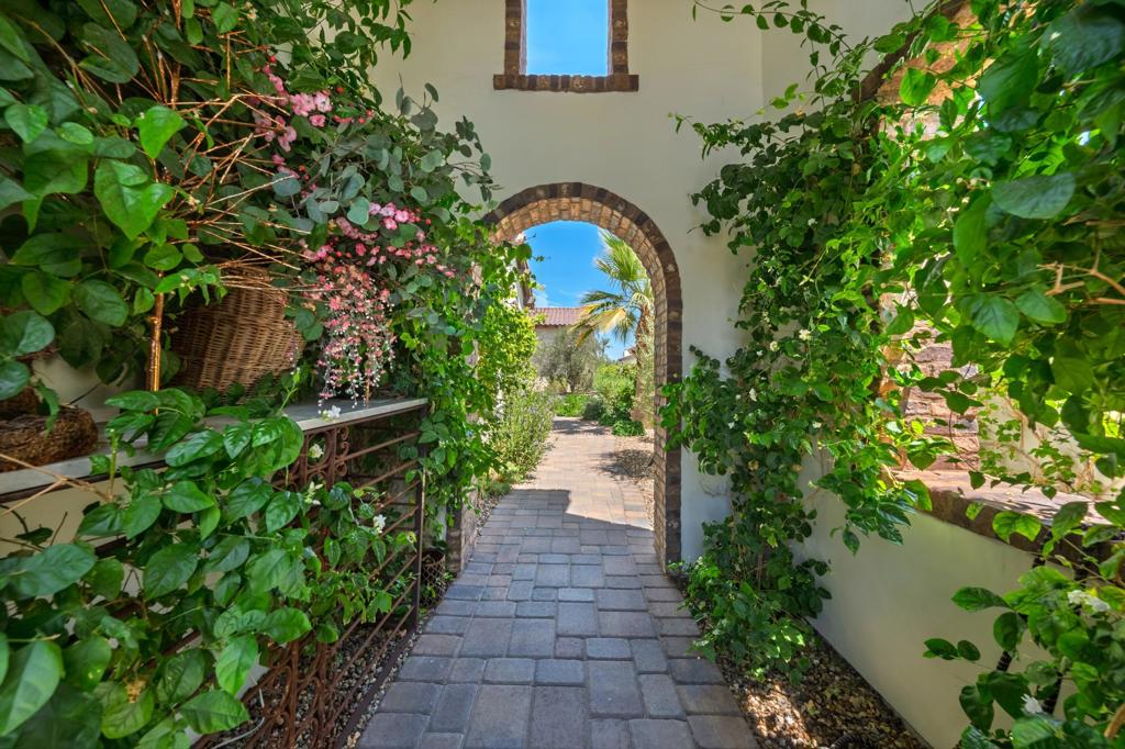 Andalusia at CM - Residential