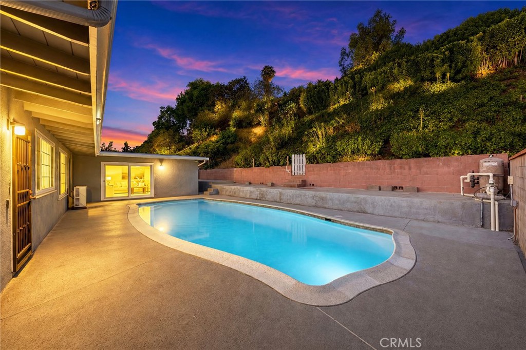 1400 Loma Verde