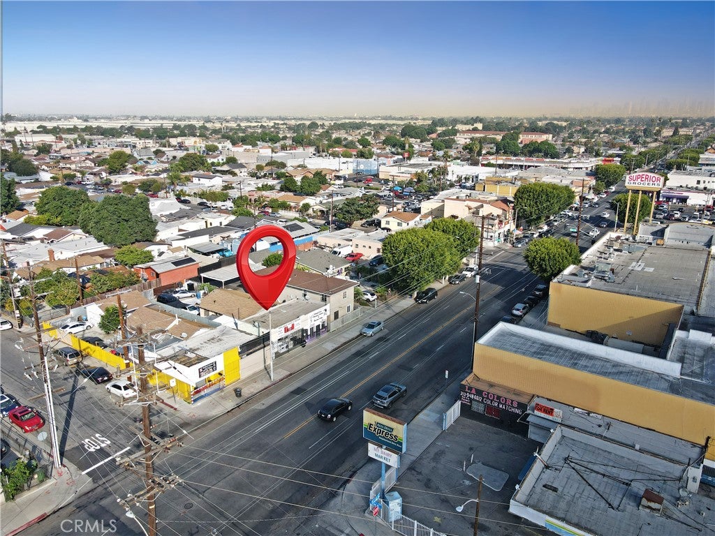 7421 Compton