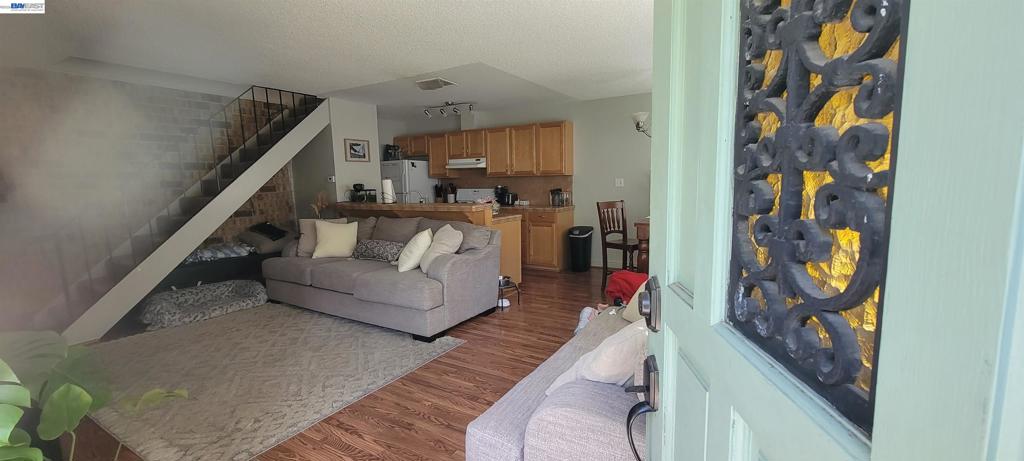 2341 Foothill Rd 3