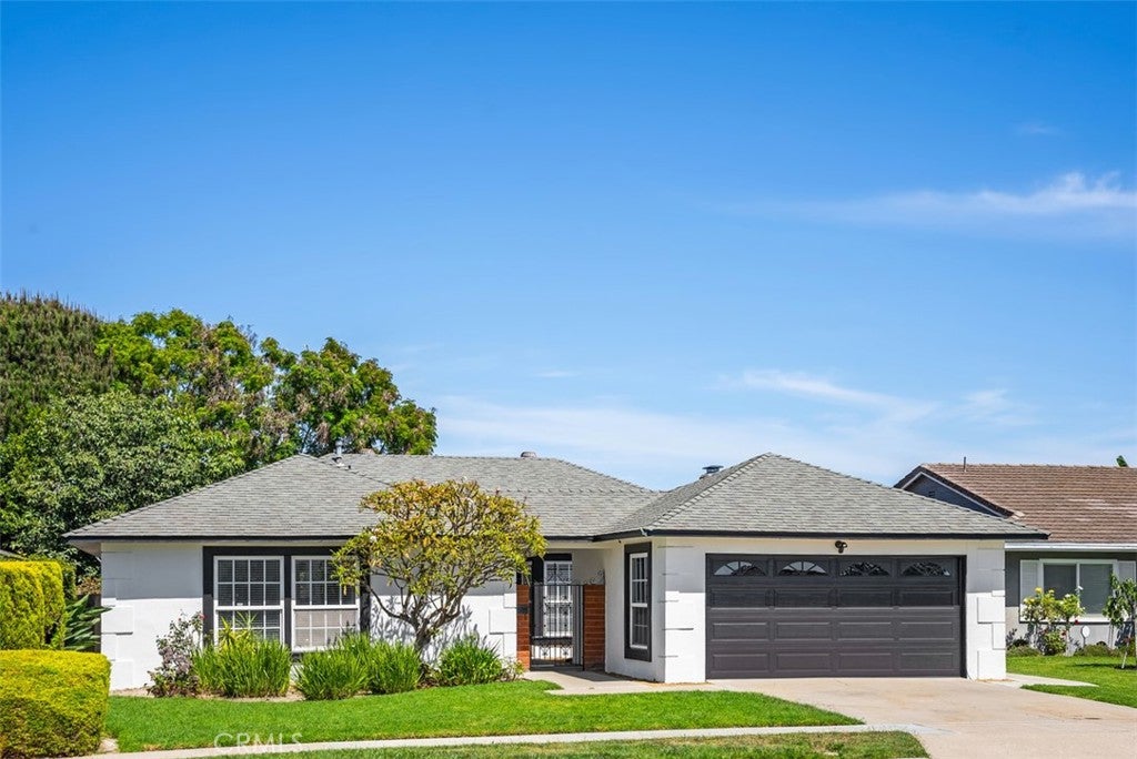 17938 Los Tiempos Street, Fountain Valley CA 92708 - Photo 36