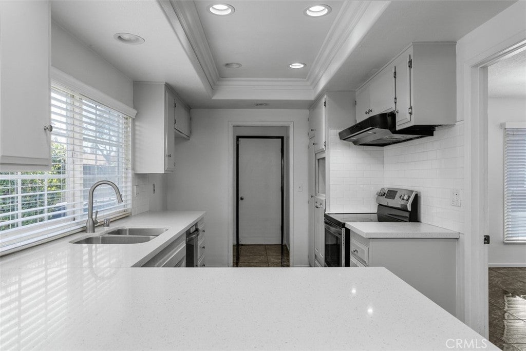 17938 Los Tiempos Street, Fountain Valley CA 92708 - Photo 10