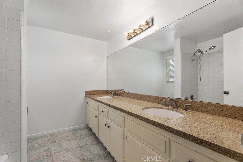 17938 Los Tiempos Street, Fountain Valley CA 92708 - Photo 22