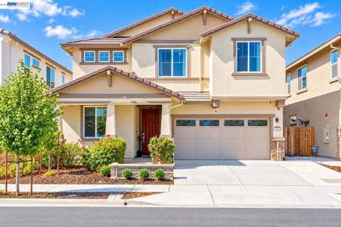 Photo of 209 Brush Creek Dr Dr, Brentwood, CA 94513 (MLS # 41144534)