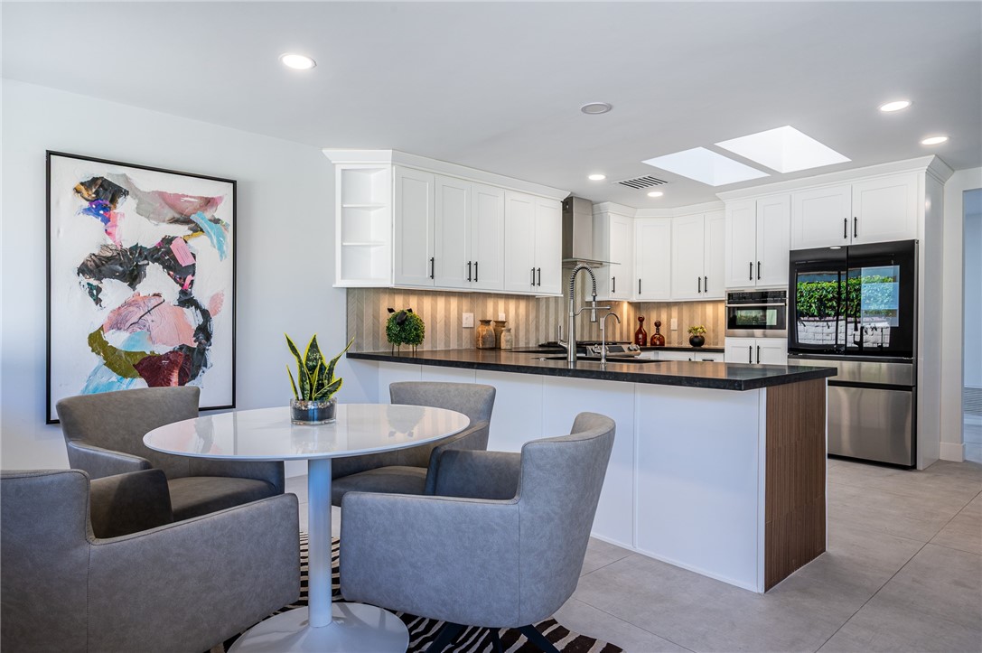 The Springs C.C. (32198) - Residential Lease