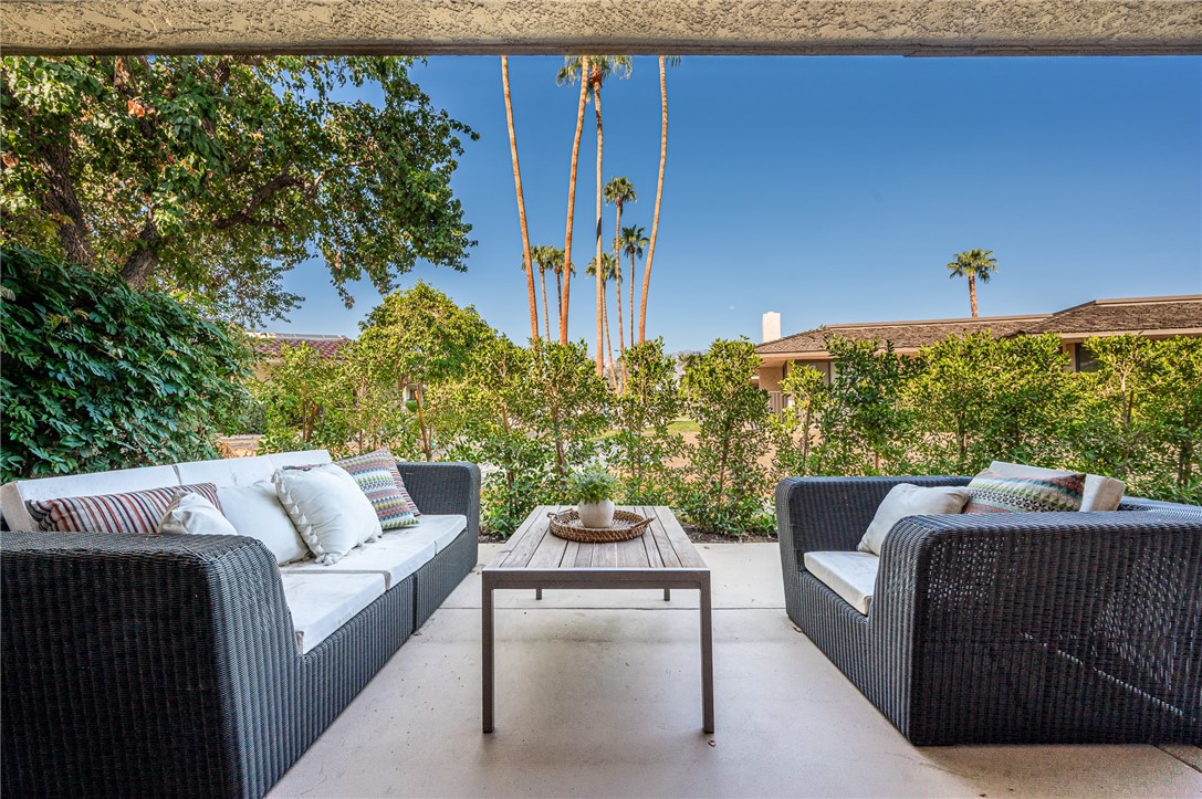 The Springs C.C. (32198) - Residential Lease