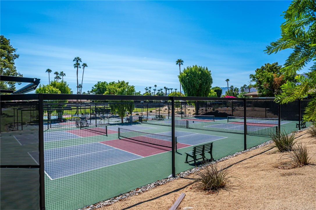 The Springs C.C. (32198) - Residential Lease
