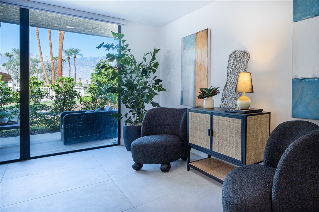 The Springs C.C. (32198) - Residential Lease