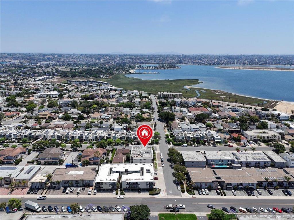 1740 Roosevelt Ave F