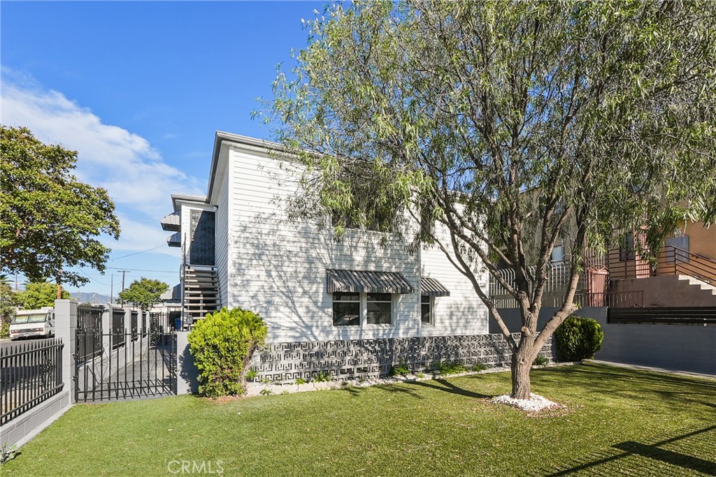 Cap Rate Just Got Better – Major Price Adjustment!
Prime North Hollywood Triplex – All Vacant Remodeled & New Construction with Development Potential Located in the vibrant heart of North Hollywood, just steps from the Arts District, this exceptional triplex presents a rare opportunity for investors and owner-users alike. Set on an R3-zoned lot, the property includes two fully remodeled units and a brand-new third unit, combining modern comfort with unbeatable income potential. Whether you're looking to live in one and rent out the other two, or expand the property portfolio, this offering checks all the boxes. The R3 zoning provides significant upside—build additional units or take advantage of the lot's full potential to develop a multi-unit apartment building in one of LA’s most desirable rental markets. Don't miss this chance to secure a versatile property in a rapidly growing neighborhood with excellent walkability to local cafes, galleries, and transit