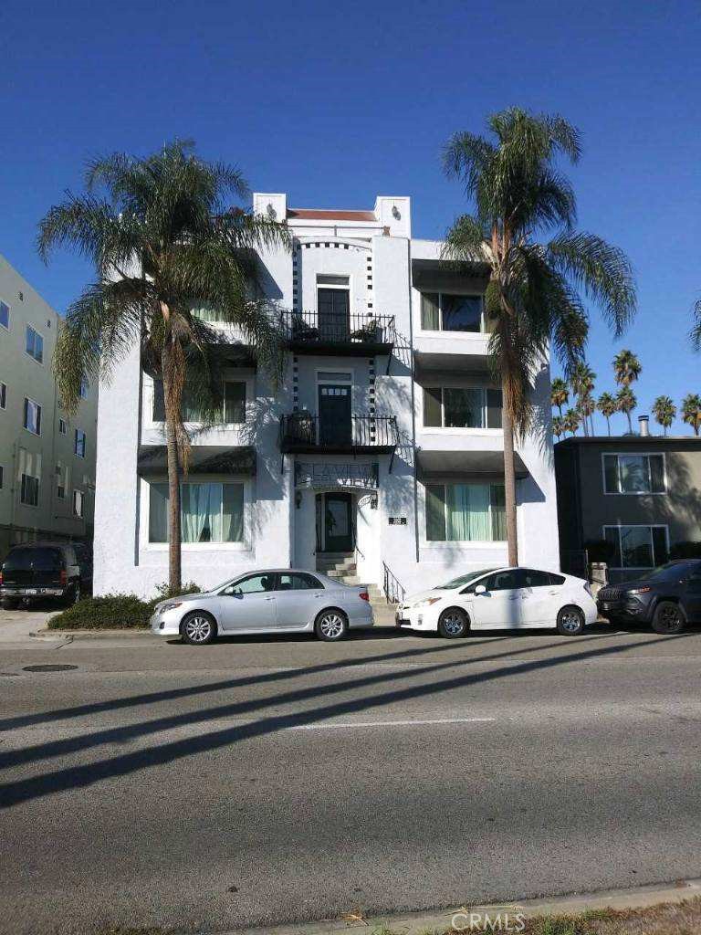 3921 E Livingston