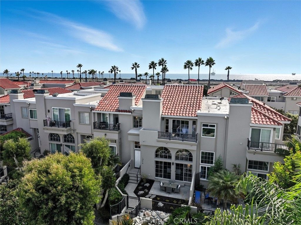Photo of 19476 Riverdale Lane, Huntington Beach, CA 92648 (MLS # PW25219182)