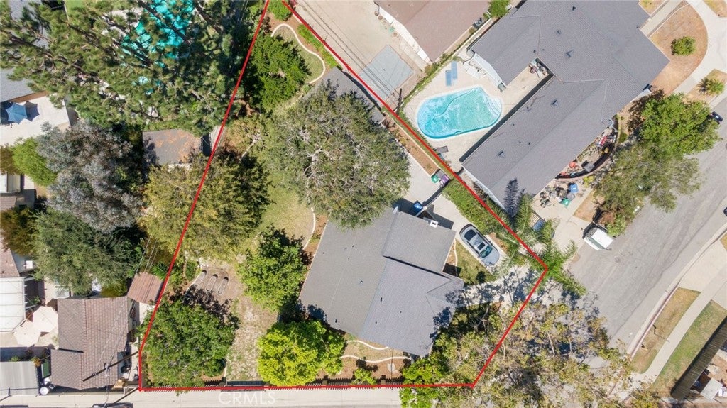 6813 E Los Santos DR