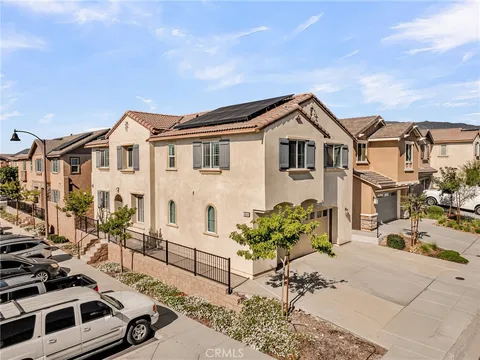 16064 Symphony Lane, Fontana, CA 92336 - MLS#: IV25258283