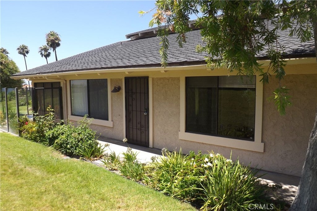 130 Avenida Adobe