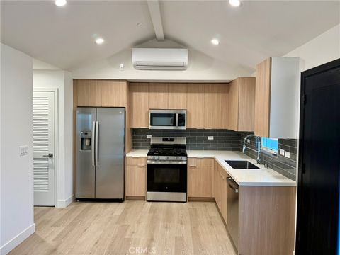 Photo of 5974 Jamieson Avenue, Encino, CA 91316 (MLS # SR25276800)