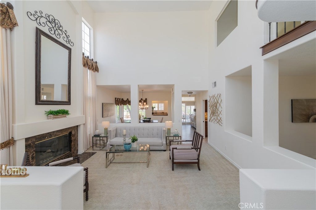 5225 Avenida De Kristine