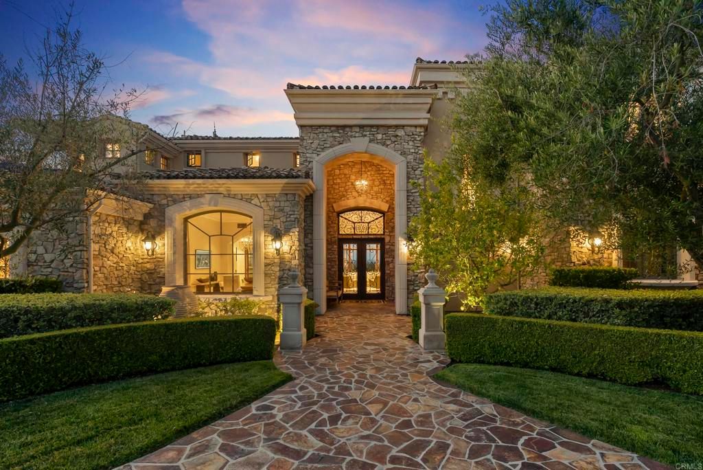 Photo of 18320 VIA AMBIENTE, Rancho Santa Fe, CA 92067 (MLS # NDP2509643)