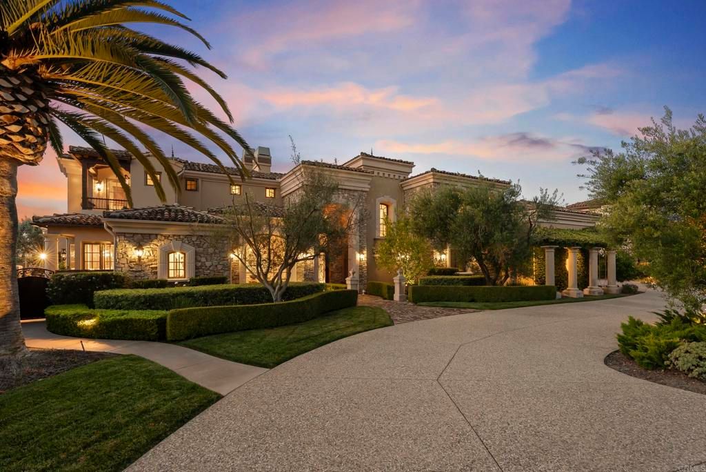 Photo of 18320 VIA AMBIENTE, Rancho Santa Fe, CA 92067 (MLS # NDP2509643)