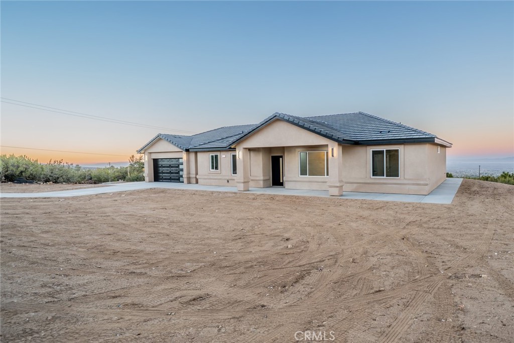 Properties 1 1112 Hollister