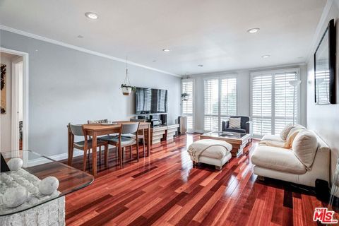 Photo of 800 W 1st Street #602, Los Angeles, CA 90012 (MLS # 25624215)