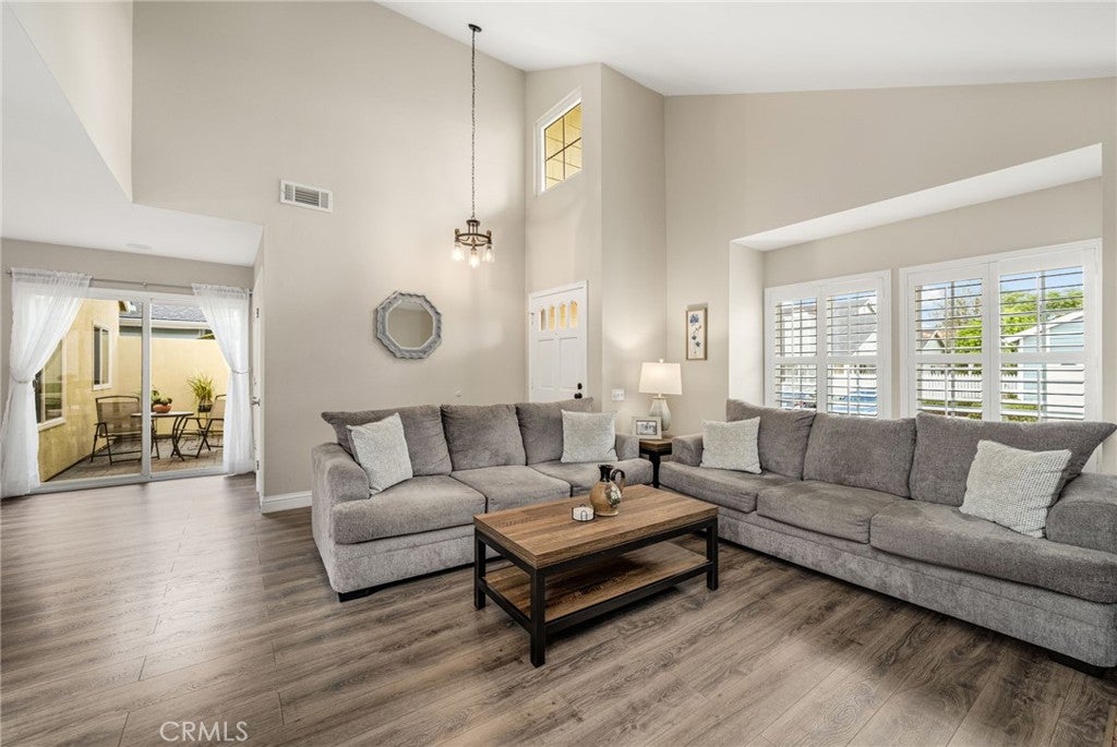 16506 Raywood