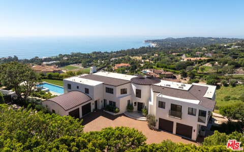 Photo of 27445 Winding Way, Malibu, CA 90265 (MLS # 26865021)