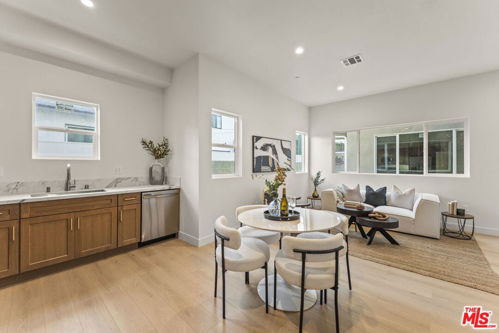 19025 Bassett Street