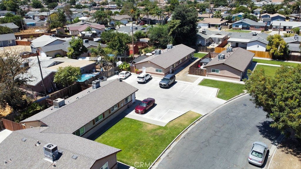 1785 Woodland Drive