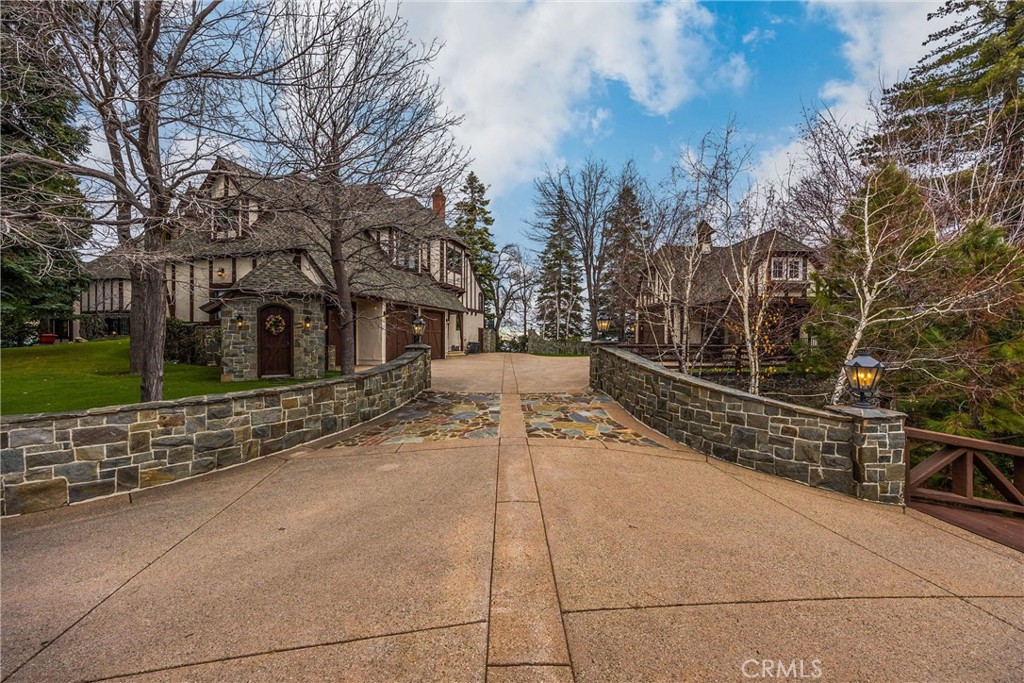 Arrowhead Woods (AWHW) - Residential