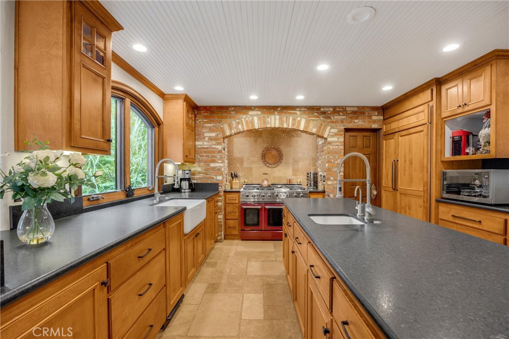 Arrowhead Woods (AWHW) - Residential