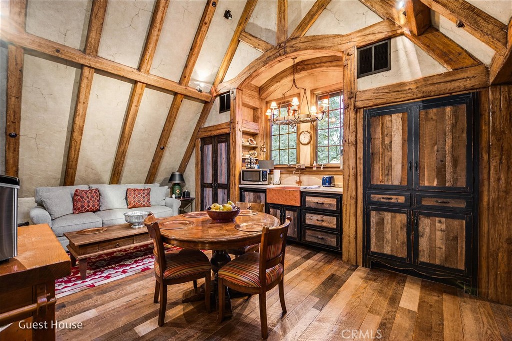 Arrowhead Woods (AWHW) - Residential