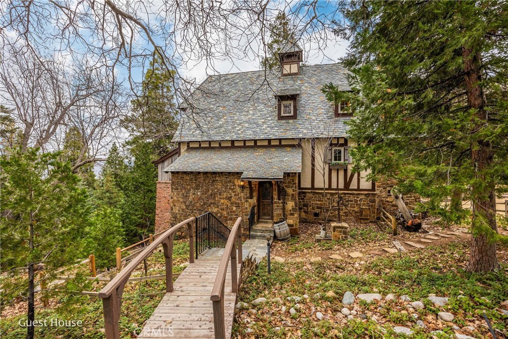 Arrowhead Woods (AWHW) - Residential