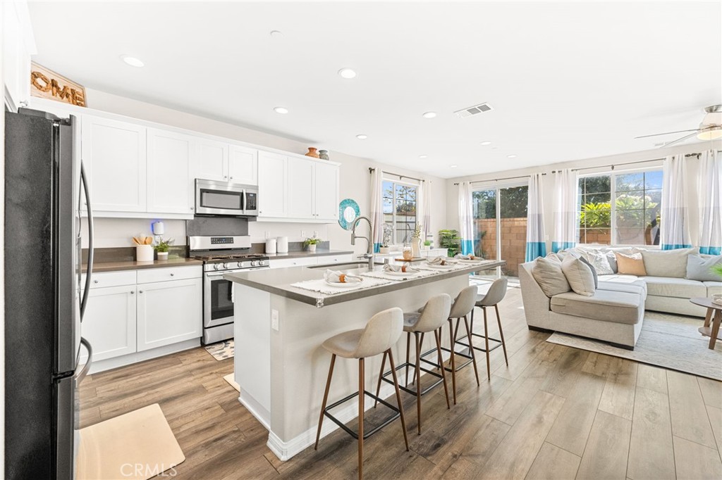 3108 E Painted Crescent