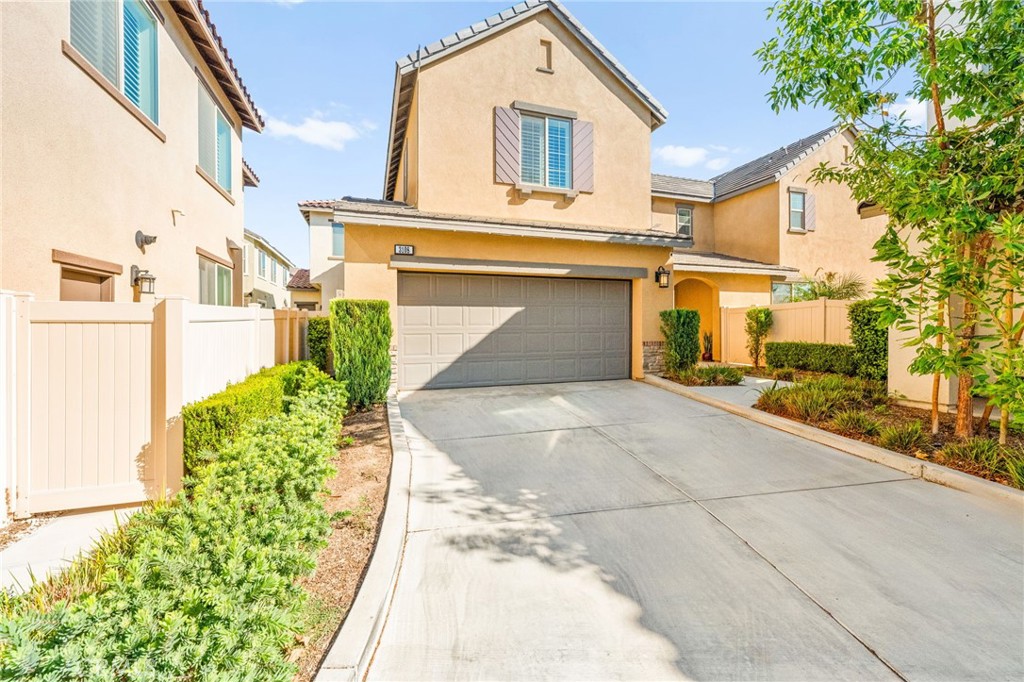 3108 E Painted Crescent