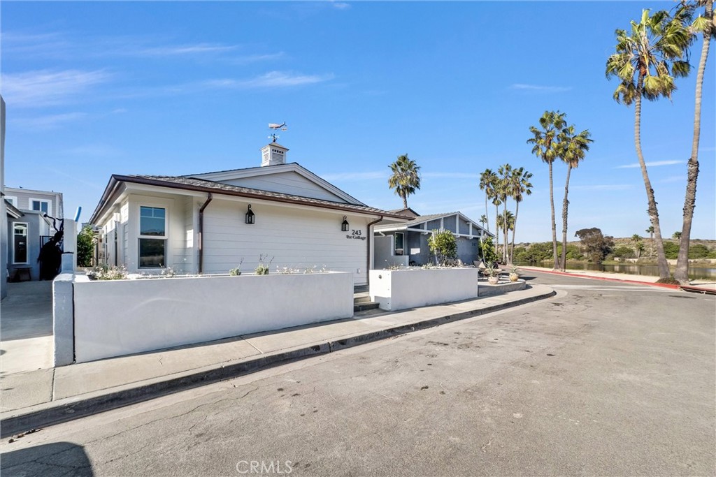 Newport Shores (NEWS) - Residential Lease