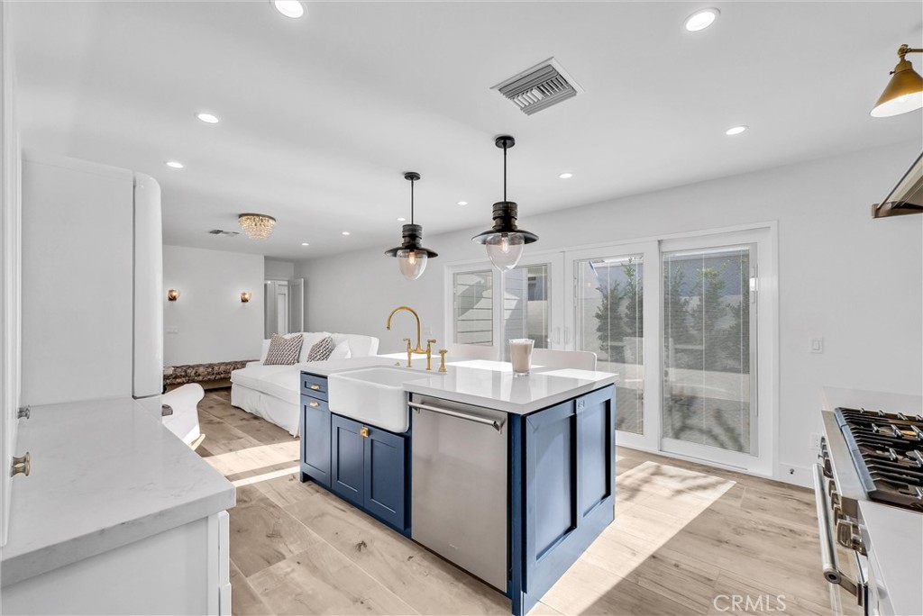 Newport Shores (NEWS) - Residential Lease