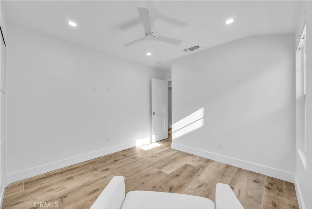 Newport Shores (NEWS) - Residential Lease