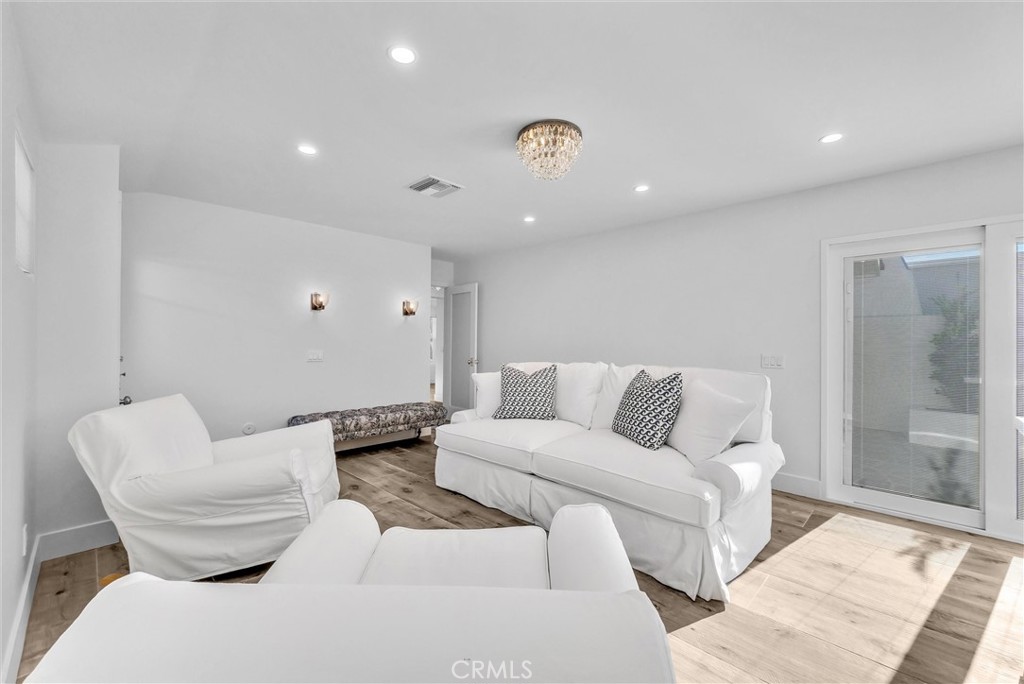 Newport Shores (NEWS) - Residential Lease