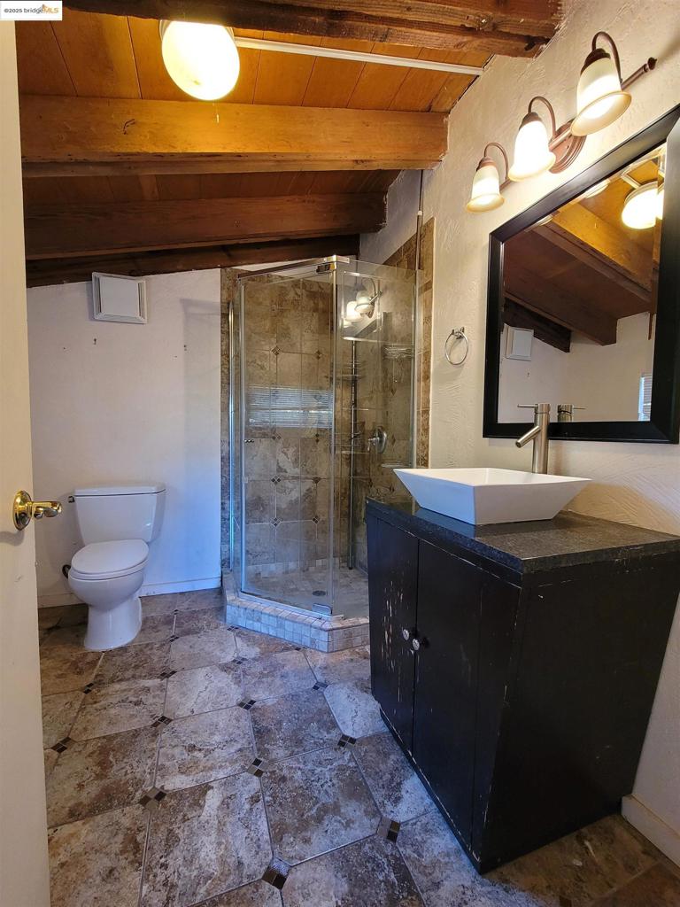 LOST VALLEY EST - Residential