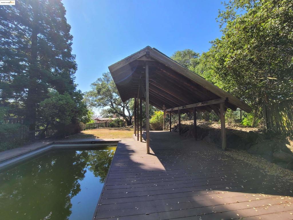 LOST VALLEY EST - Residential