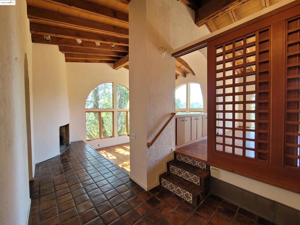 LOST VALLEY EST - Residential